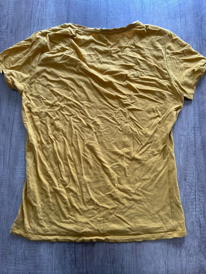 T-shirt col V manches courtes jaune - photo numéro 4
