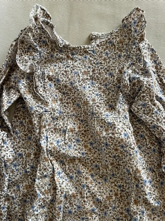 Robe manches longues à fleurs - photo numéro 2