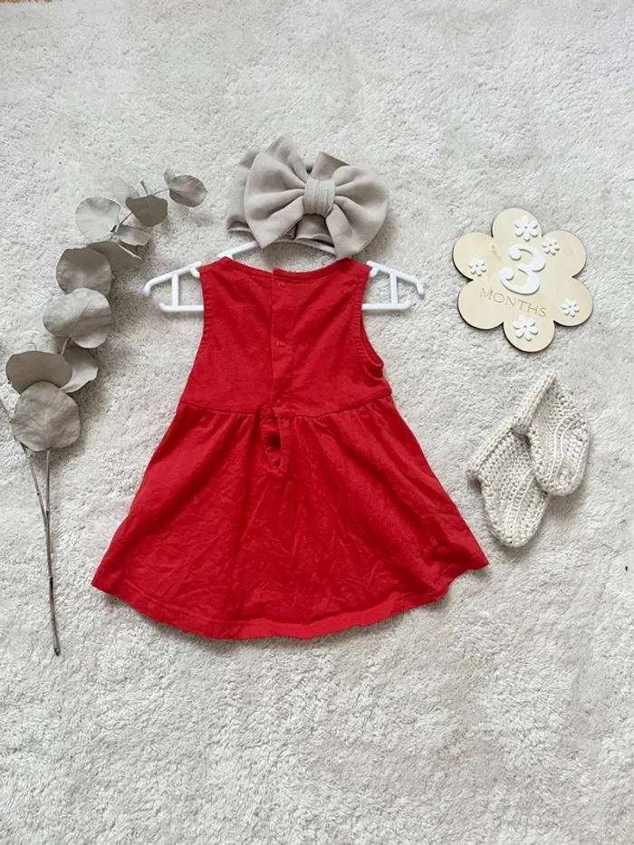 Robe rouge 3mois - photo numéro 4