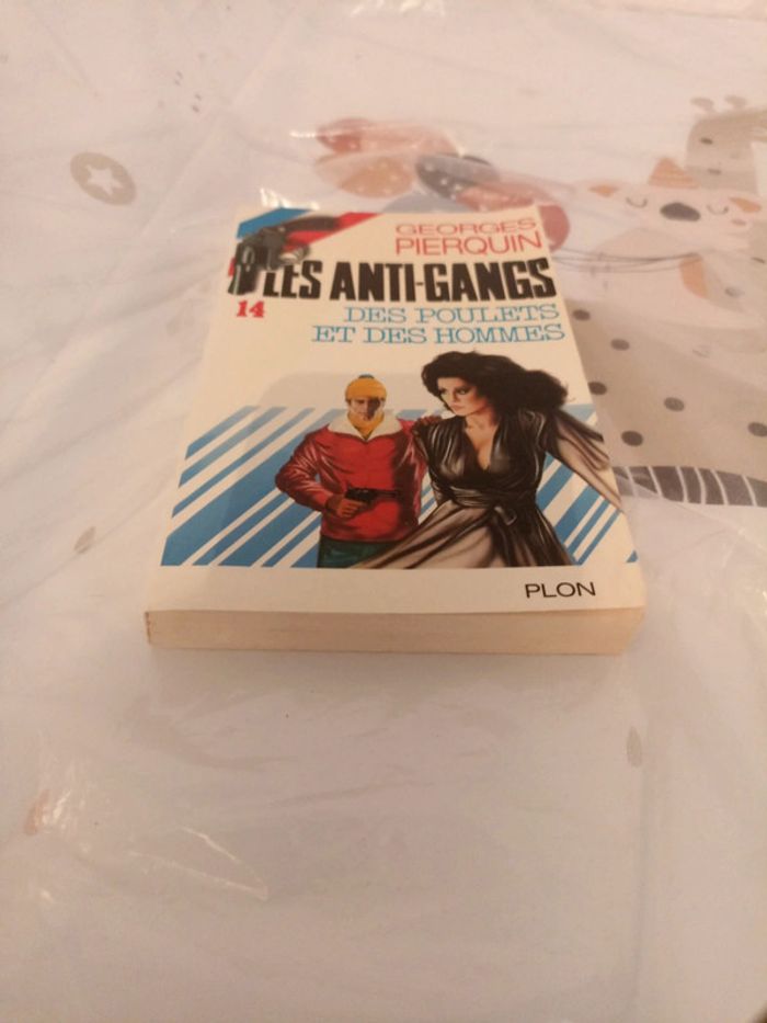 Des poulets et des hommes