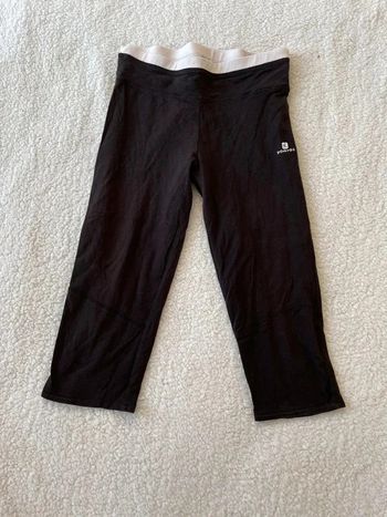 Legging pantalon de sport pantacourt noir blanc Domyos