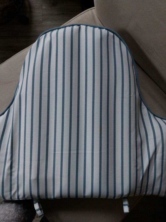 Coussin pour chaise haute neuf - photo numéro 4
