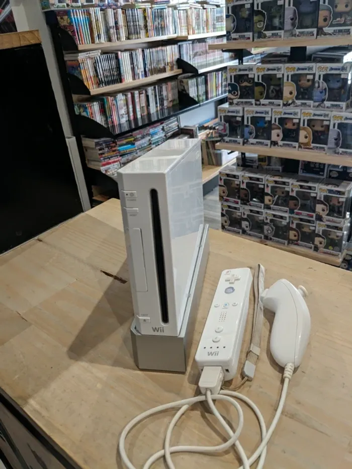 Nintendo Wii Blanche + Wiimote & Nunchuk - photo numéro 4