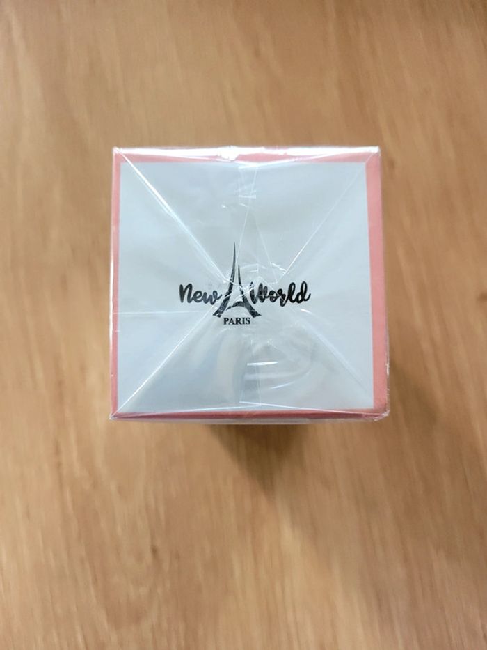 Parfum neuf femme New à world exploratrice - photo numéro 2
