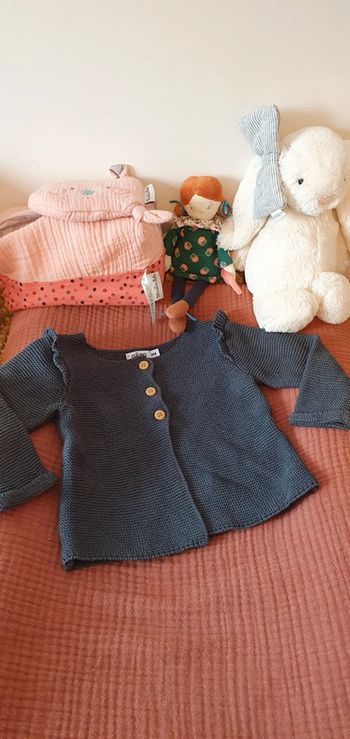 Gilet en coton Gémo taille 6 mois