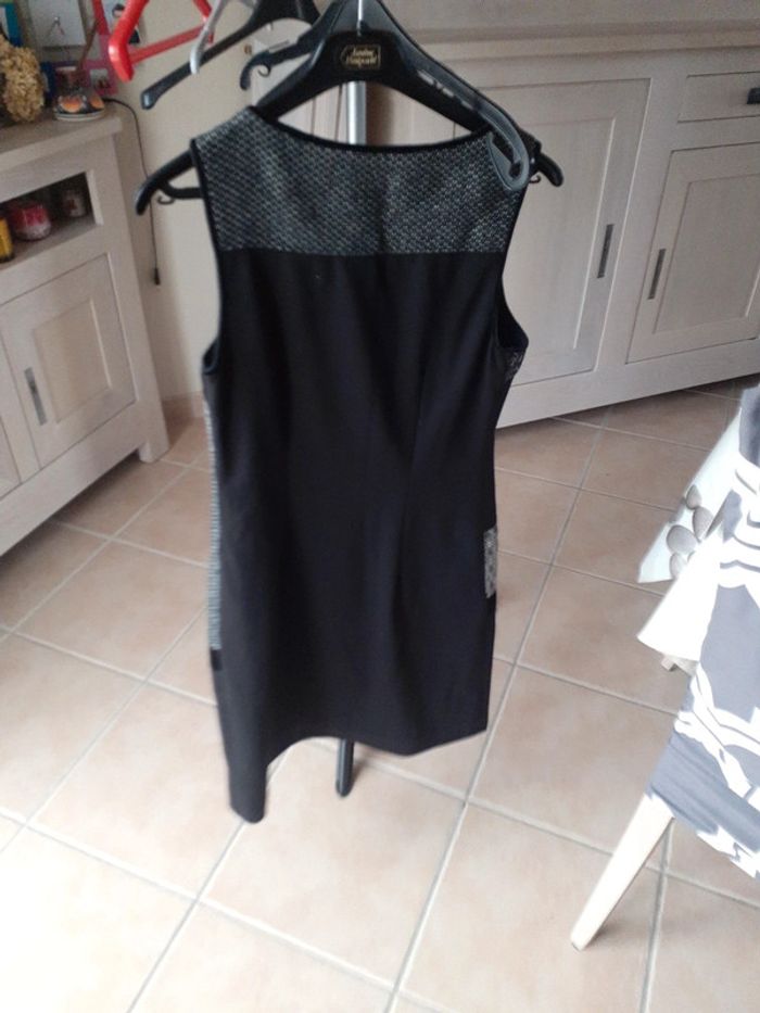 Robe d hiver sans manche doublee ajustée - photo numéro 2