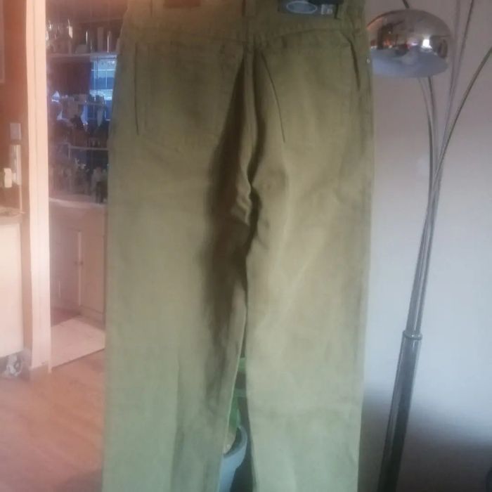 🌸Jean vert coupe droite taille haute "DPAM" Taille 10 ans Neuf 🌸 - photo numéro 3