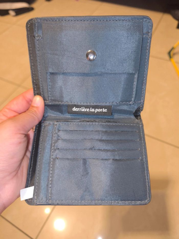 Portefeuille beau gosse très cash - photo numéro 2