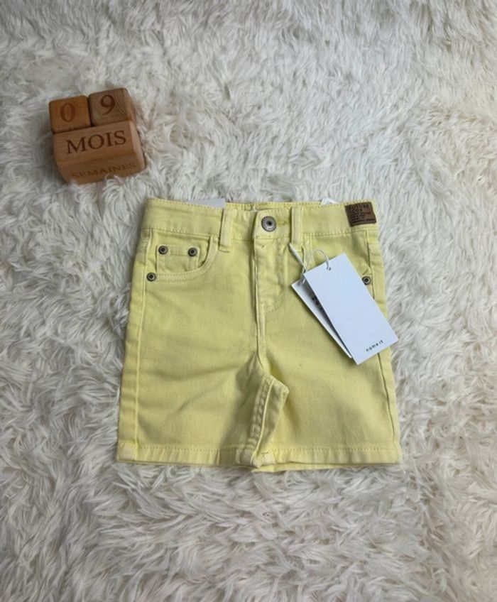 Short jaune pastel Name It – Taille 9 mois