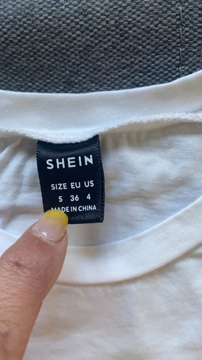 T-shirt Shein - photo numéro 2