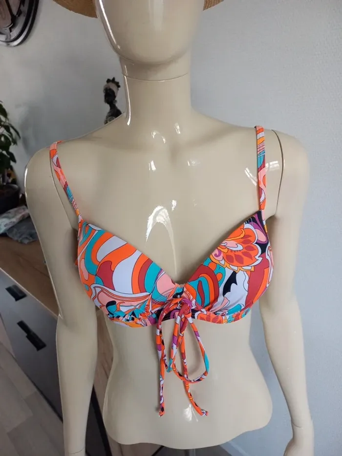 Haut de maillot de bain M