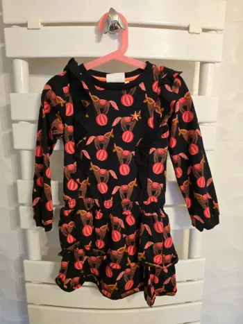 robe noire cheval Jubel