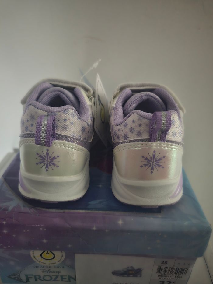 Baskets frozen taille 25 - photo numéro 4