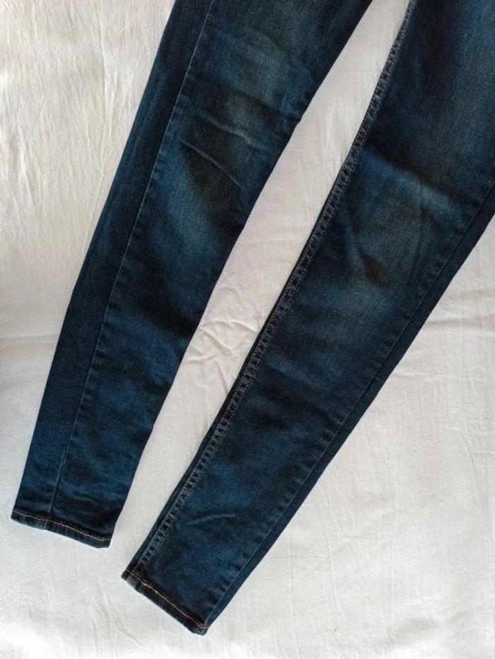 Jean Levi's 710 W25 L30 - photo numéro 6