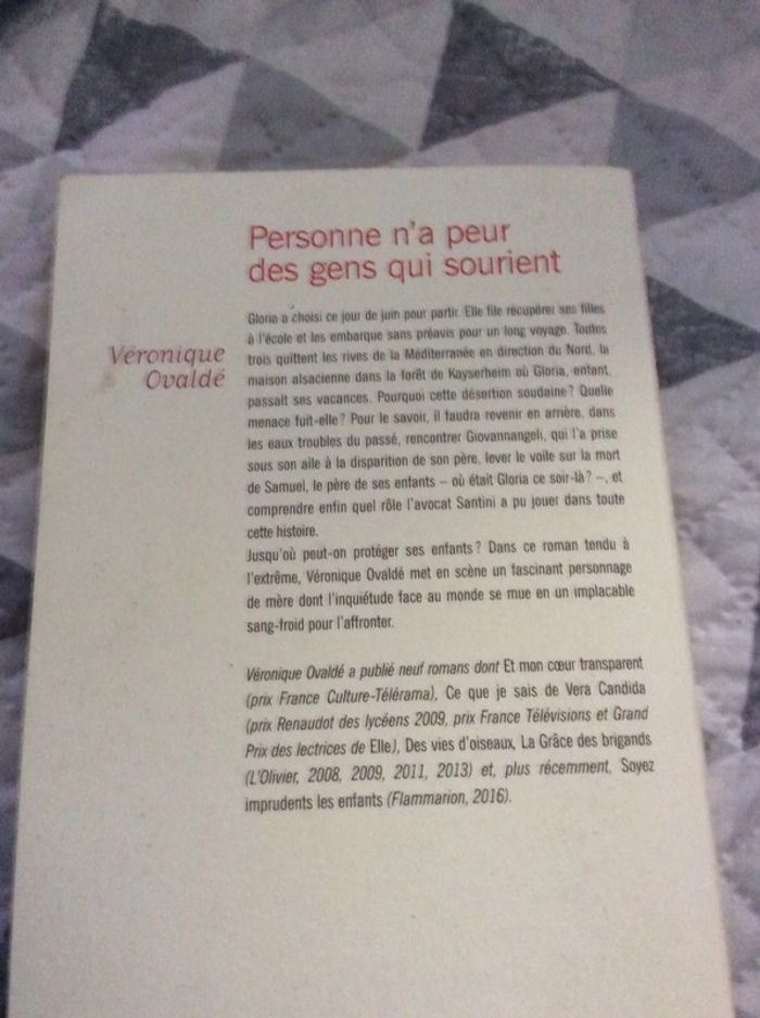 #Personne n’a peur des gens qui sourient Véronique Ovaldé - photo numéro 4