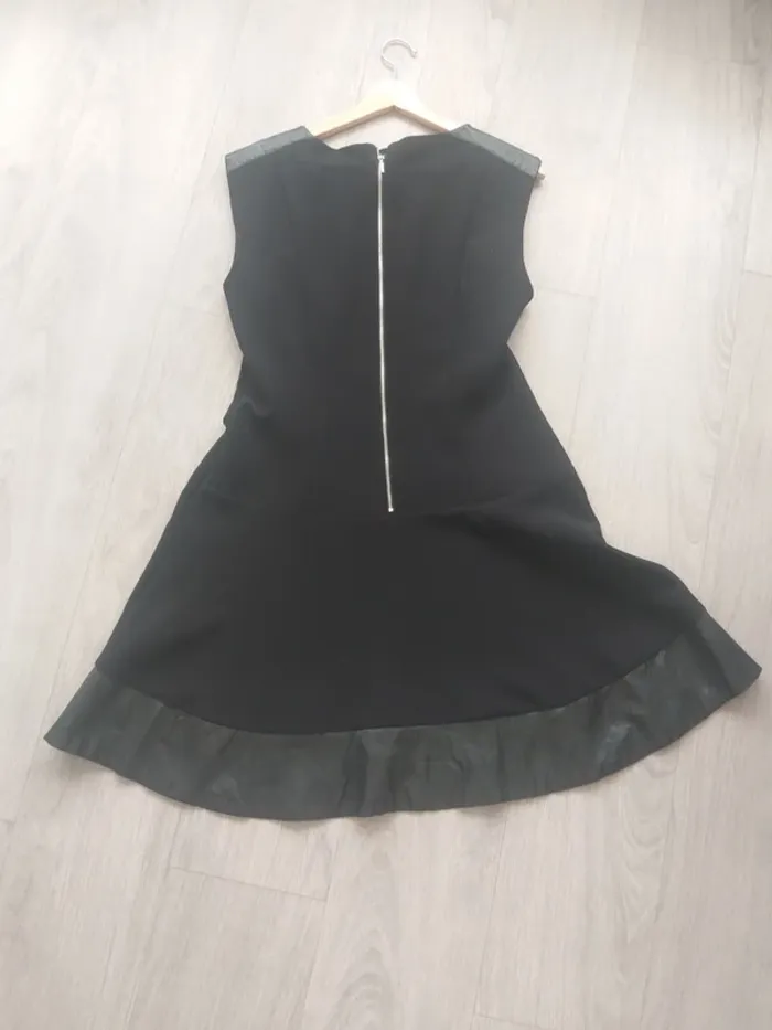 Petite robe noire - photo numéro 5