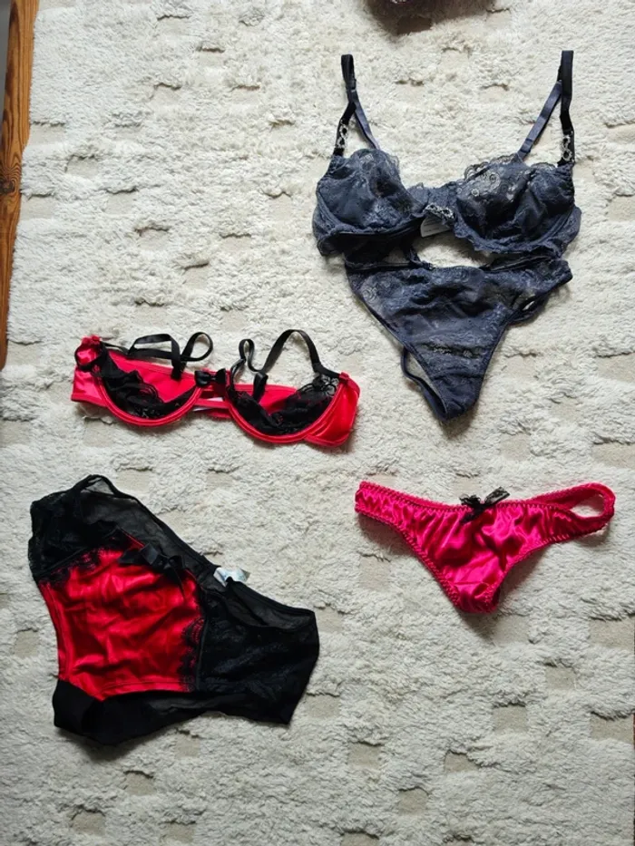 Lot sous vêtements, maillots de bain et nuisettes - photo numéro 13
