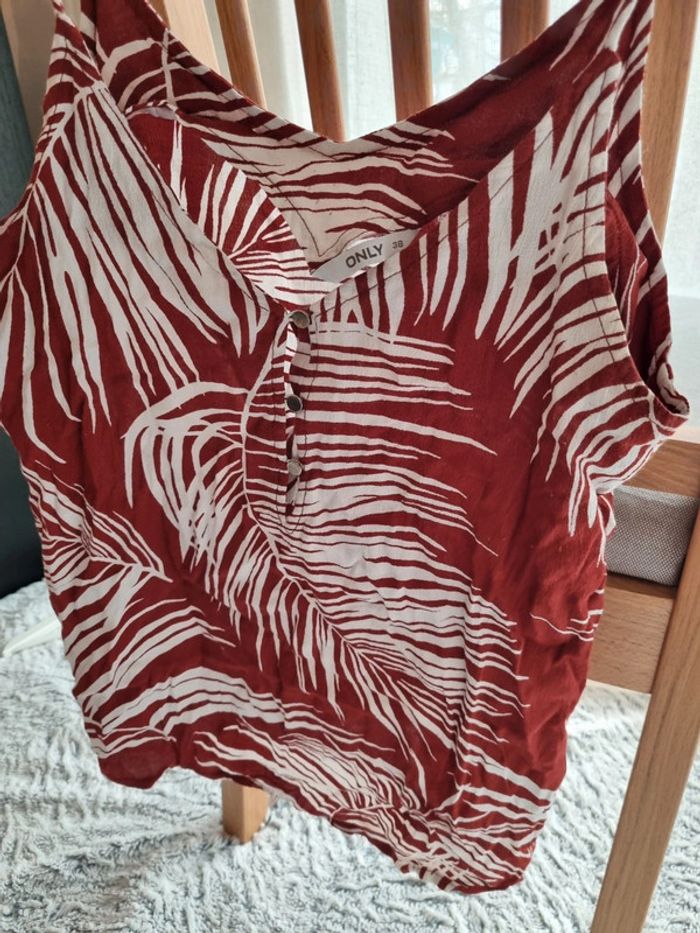 Débardeur rouge - photo numéro 4