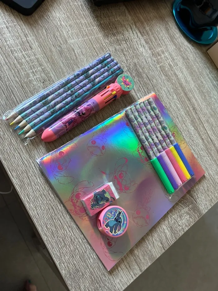 Lot fournitures scolaire stitch - photo numéro 2