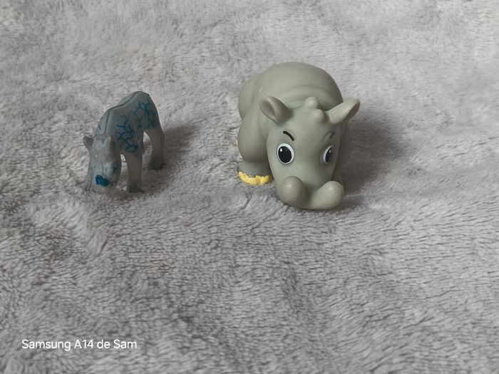 Lot 2 figurine animaux rhinocéros - photo numéro 2