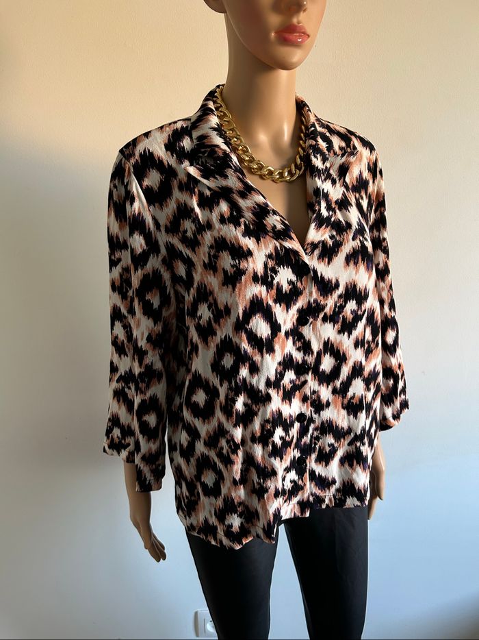Blouse léopard neuve à manches longues Vila taille 36 (valeur 45€) - photo numéro 2