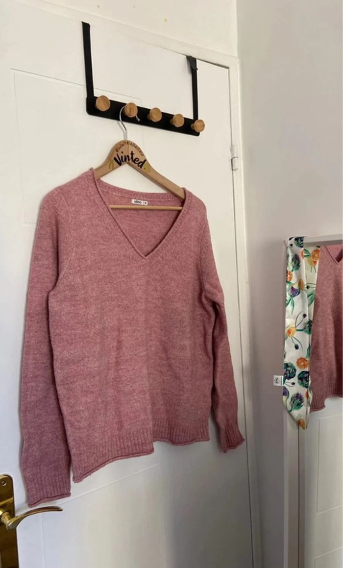 Pull col V rose Gémo Taille M - photo numéro 2