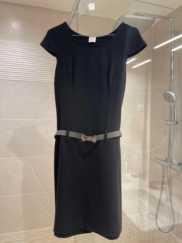 Robe noire Camaïeu taille 38 - photo numéro 2