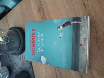 LIVRE LA REVEUSE D OSTENDE DE ERIC EMMANUEL SCHMITT