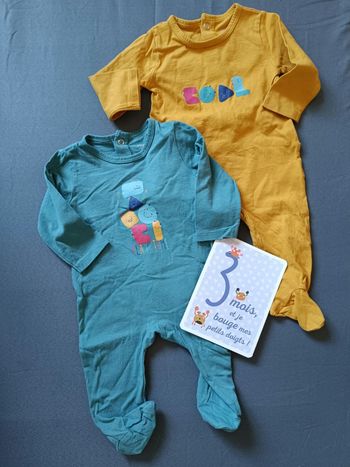Lot 2 pyjamas coton 🦕 Taille 3 mois