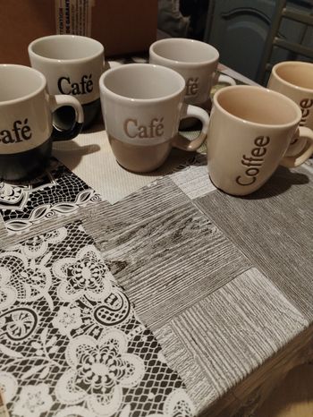 Lot de 6 petites tasses à café