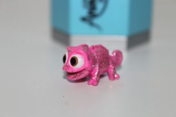 Figurine Pascal - Disney - photo numéro 2