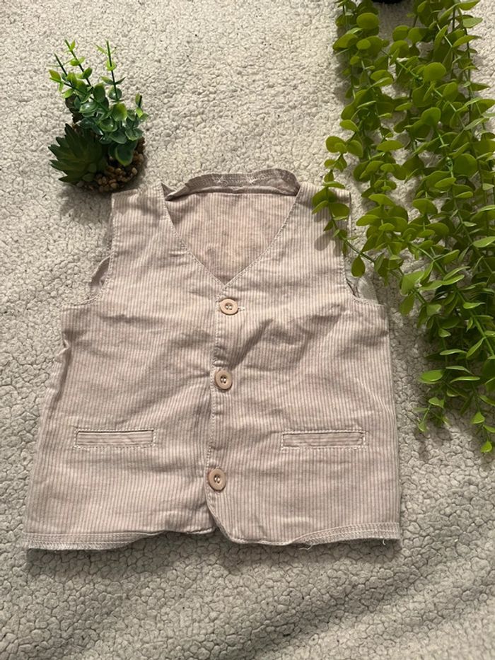 Très belle veste sans manche bébé garçon