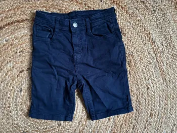 Short Chino TAO 6 ans bleu marine tbe