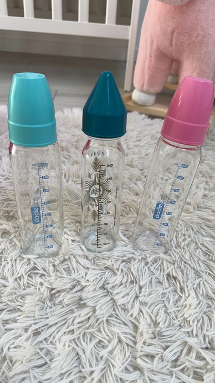 3 biberons Dodie en verre