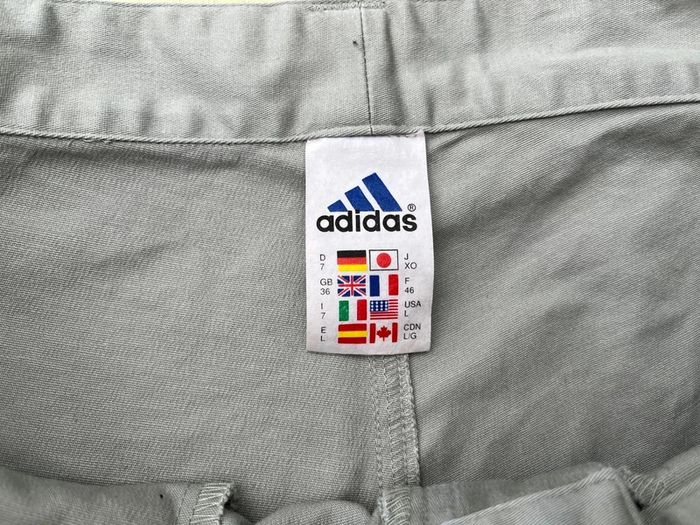 Bermuda Adidas taille 46 en F voir photo 5 - photo numéro 5