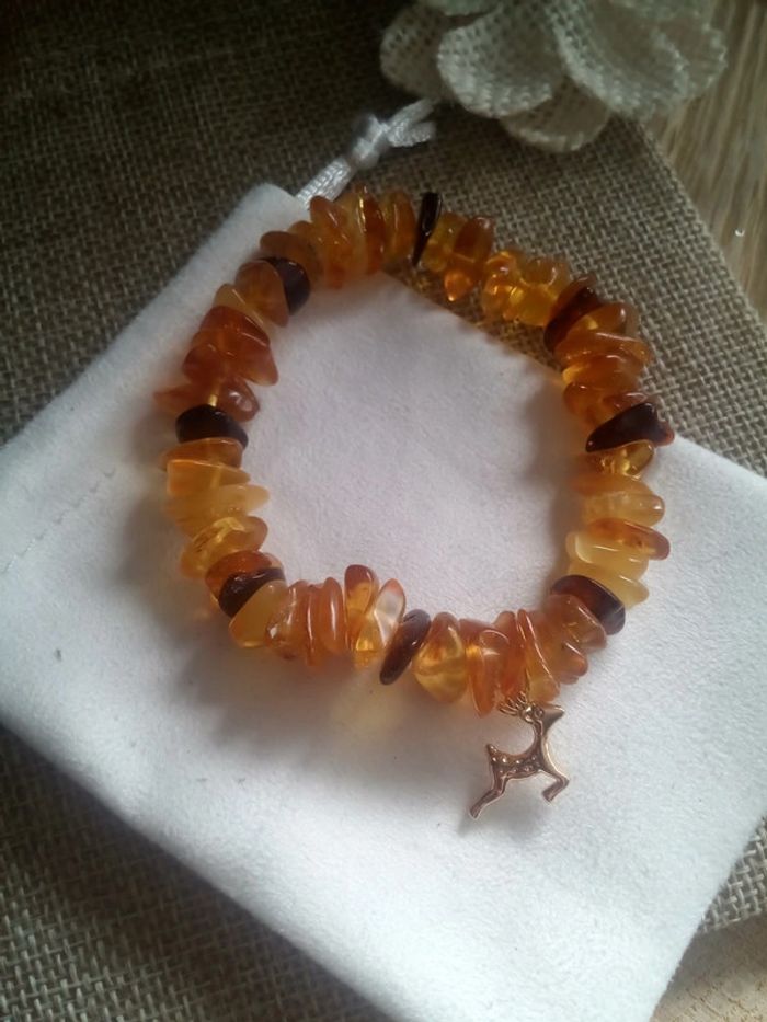 Bracelet en ambre naturelle, pendentif faon