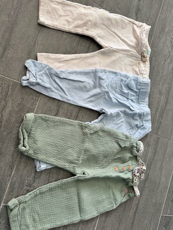 Lot pantalons tissus 18 mois