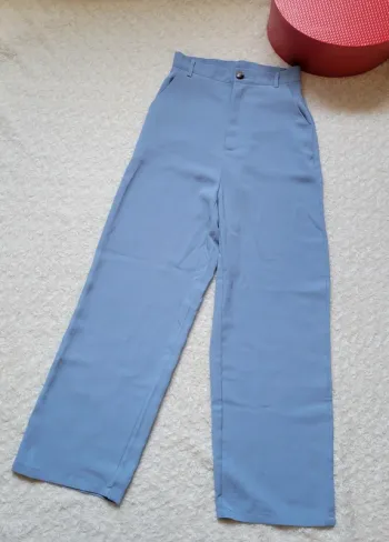 Pantalon large fluide bleu clair