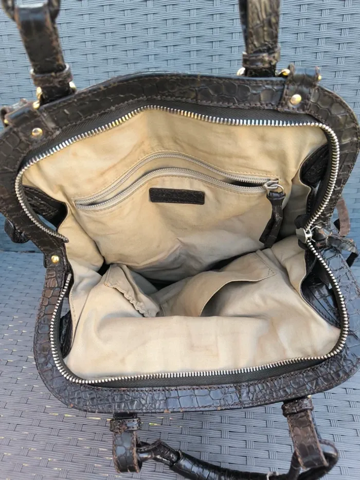 Sac a main cuir effet crocodile vintage Givenchy - photo numéro 8