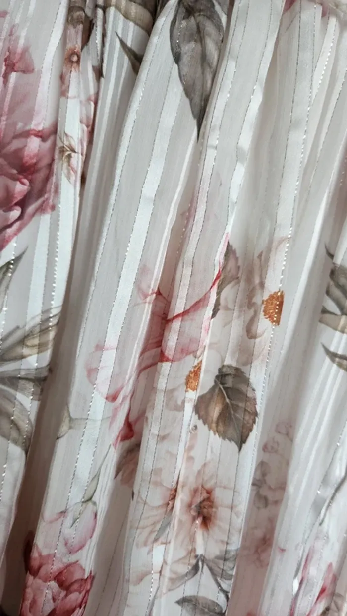 Robe à fleurs - photo numéro 4