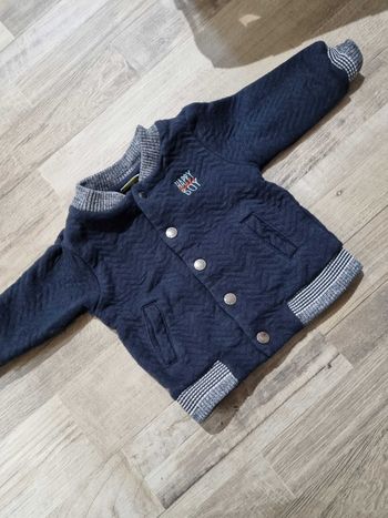 Veste tape à l œil