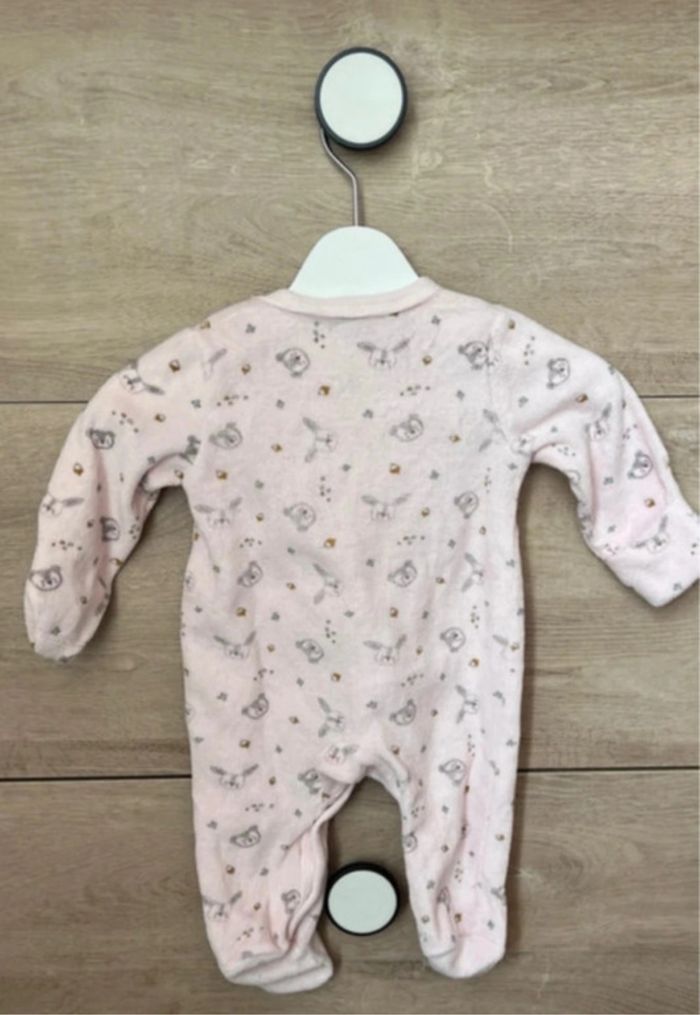 Lot de 3 pyjamas bébé fille en velours – Taille 1 mois – Quasi Neufs - Kiabi - In Extenso - photo numéro 7