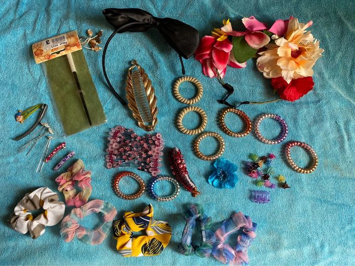 Gros lot d’accessoires pour cheveux TBE