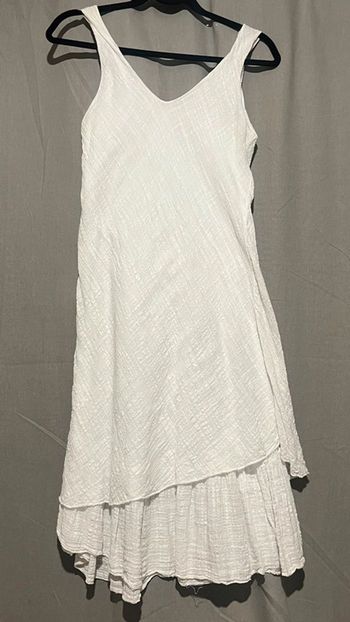 Robe blanche femme coton taille unique jusqu’à un 42 excellent état très peu porté