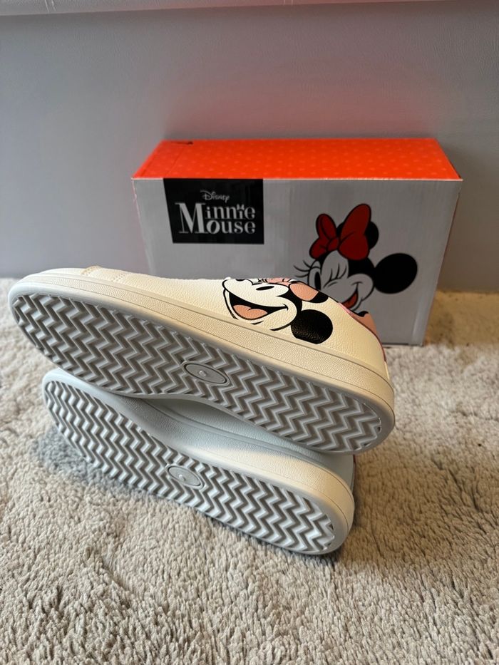 Basket Minnie mouse taille 37 - photo numéro 2