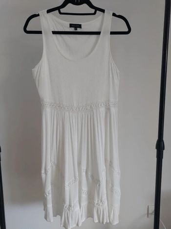 New Look robe blanche dentelle 10