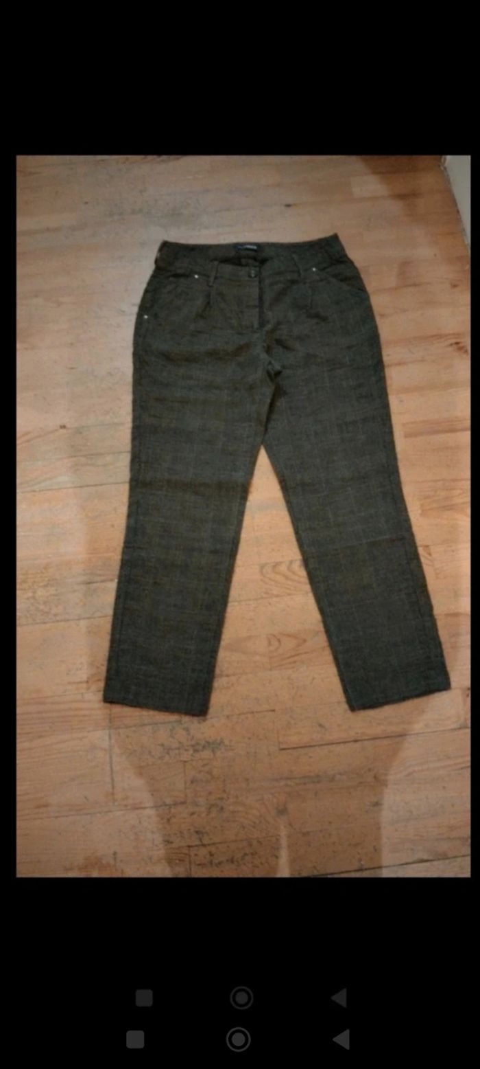 Pantalon Taille M en très bon état marque Atelier Gardeur
