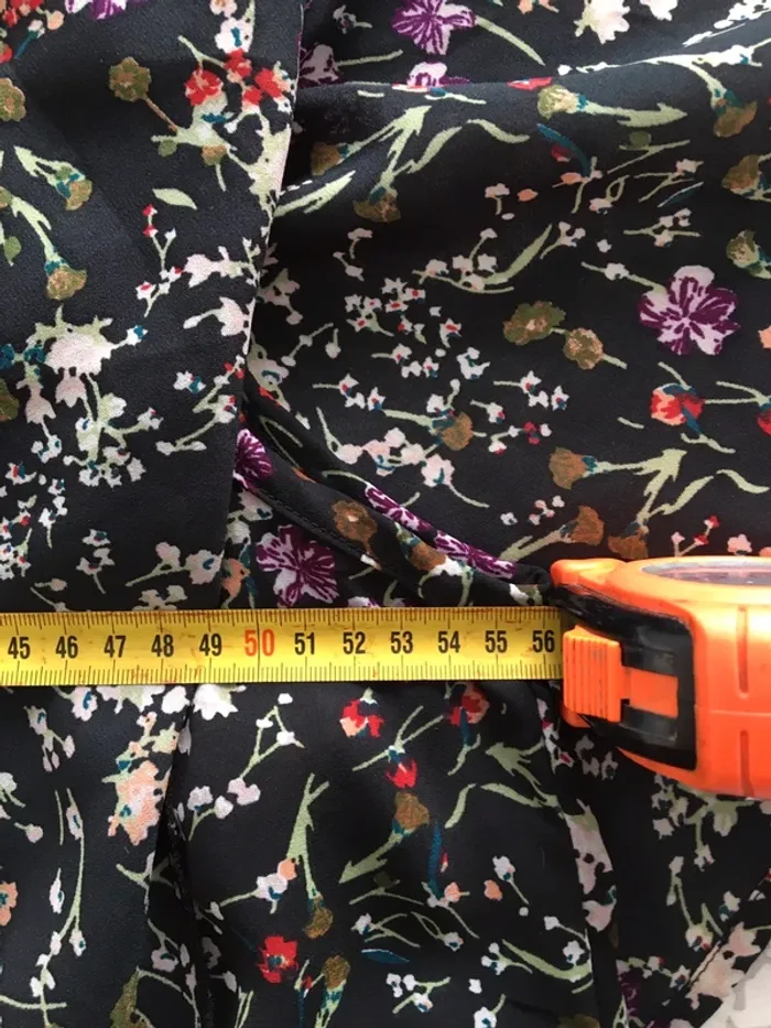 Petit haut léger à manches amples T 42/44 - photo numéro 6