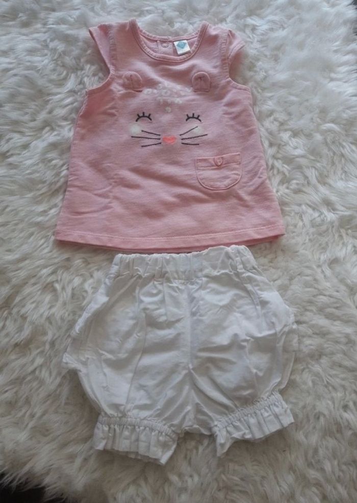 Ensemble bébé T 3 Mois