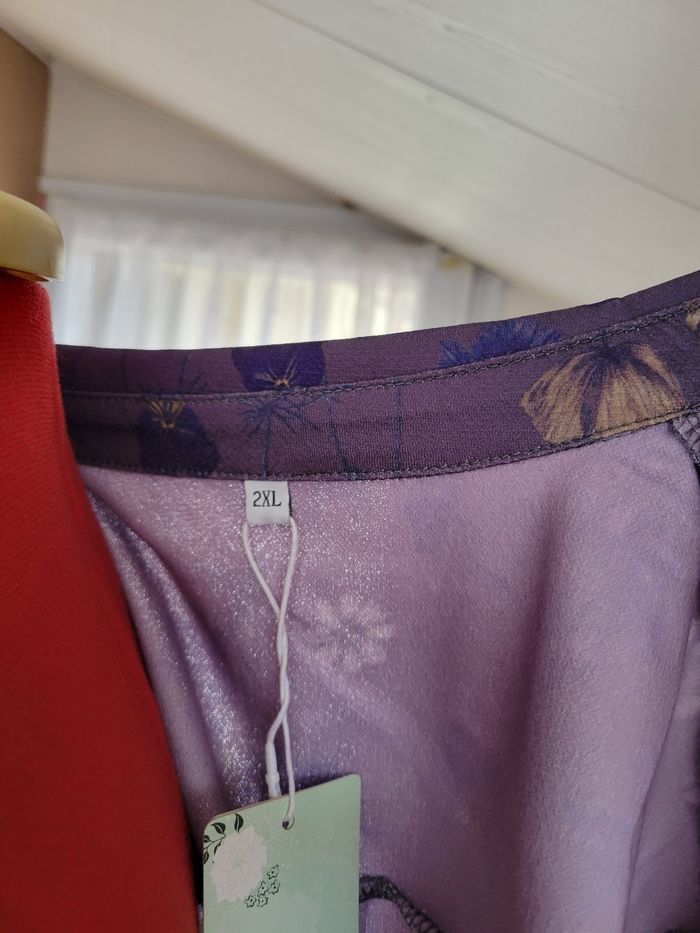 Blouse neuve - photo numéro 2
